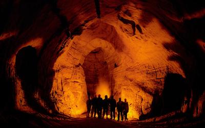 Explore Rat's Nest Cave